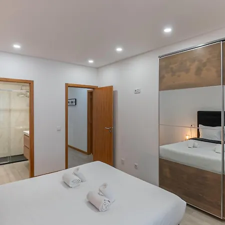 아파트 Guestready - Urban Elegance In The Heart Of